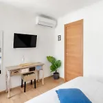 Retro Guest House